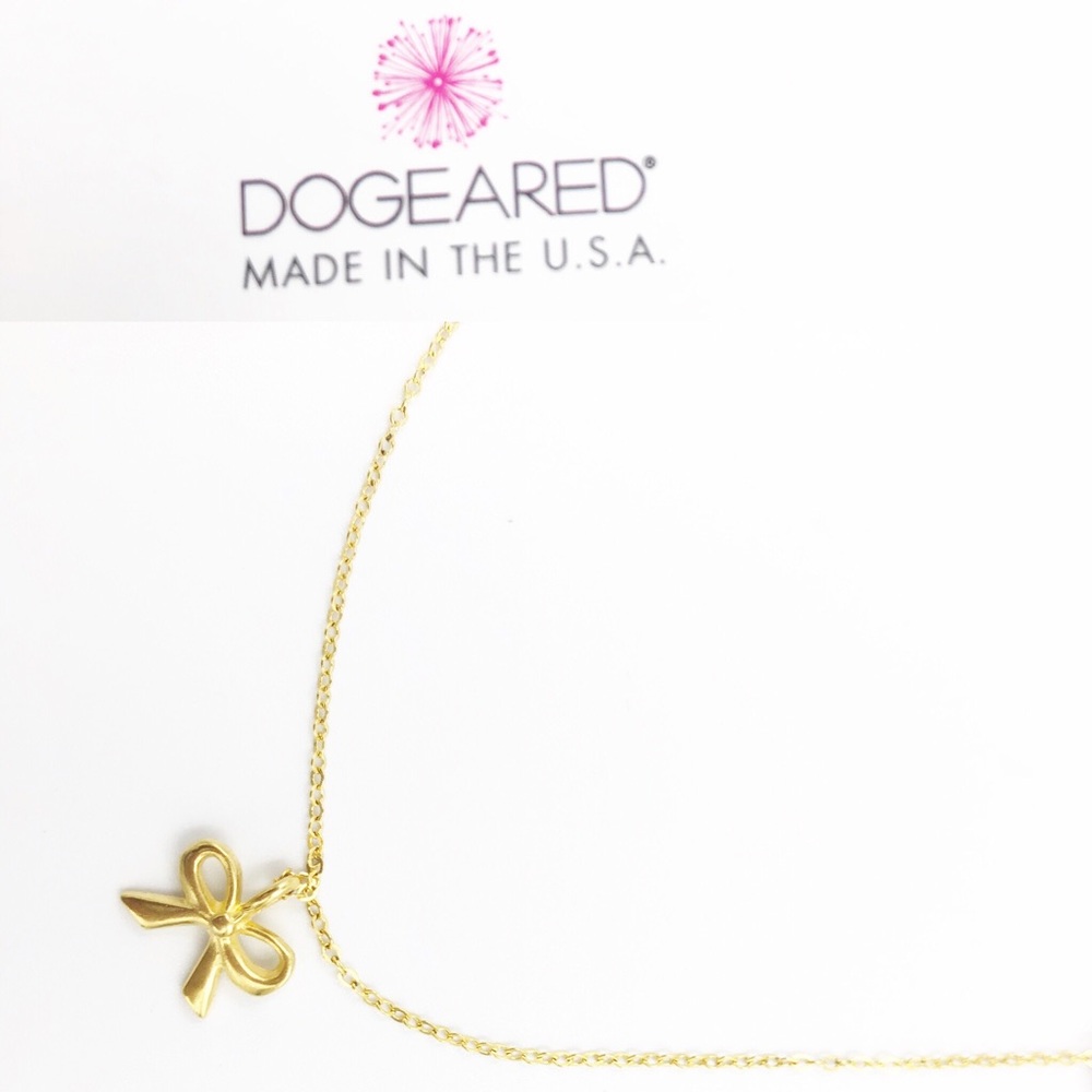 NWOT Gold Bow Pendant - Picture 8 of 8